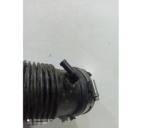 Патрубок воздушного фильтра