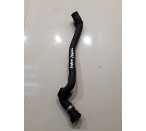 Патрубок системы охлаждения