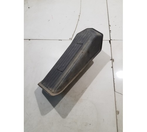 Накладка пола (под левую ногу)