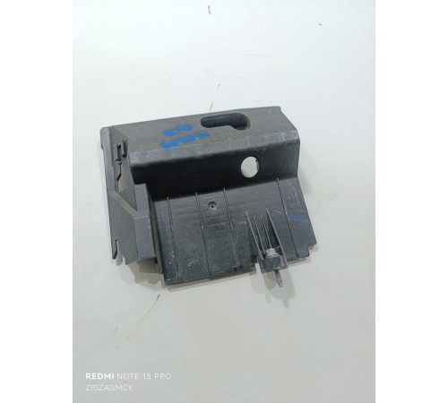 Крышка аккумулятора