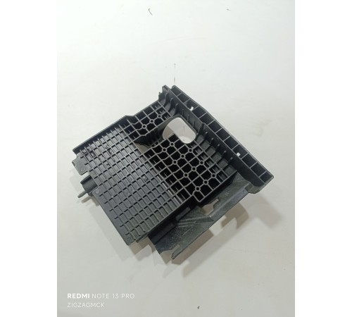 Крышка аккумулятора