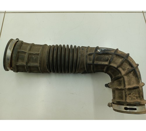 Патрубок воздушного фильтра