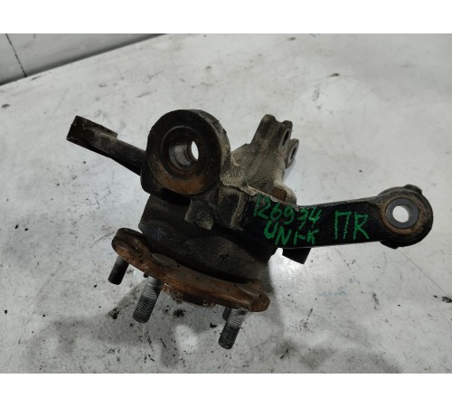 Кулак поворотный передний правый