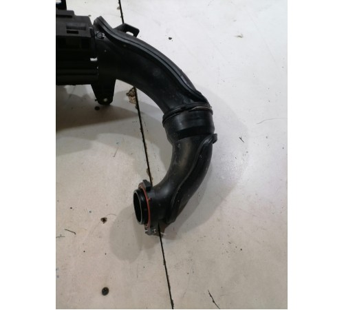 Патрубок воздушного фильтра