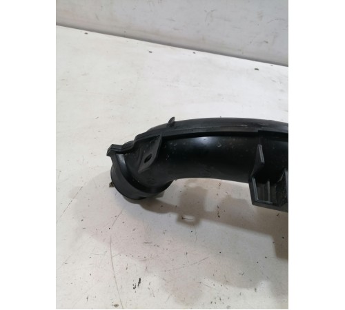 Патрубок воздушного фильтра