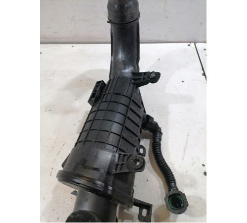 Патрубок воздушного фильтра