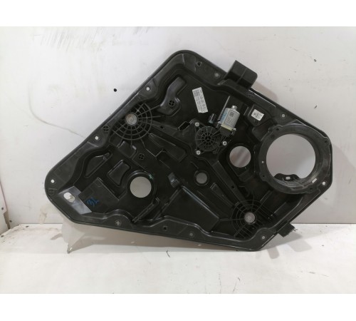 Стеклоподъемник задний левый с моторчиком