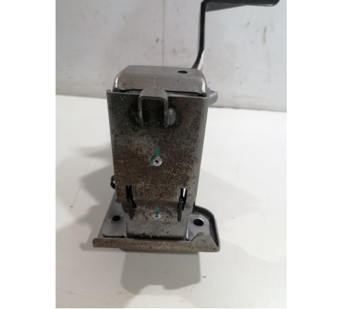 Педаль тормоза