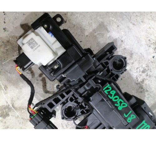 Ручка двери передняя правая внешняя