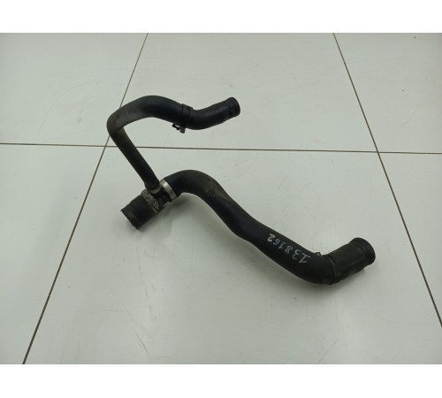 Патрубок системы охлаждения