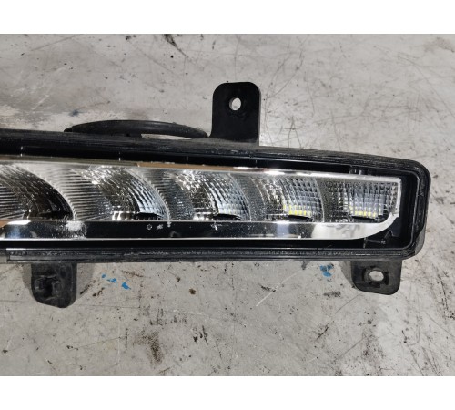 Дневной ходовой огонь правый (ДХО)