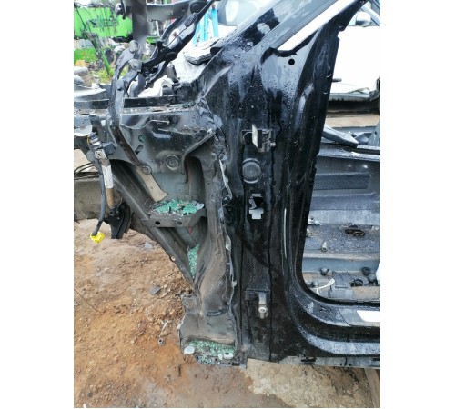 Стойка передней двери левая