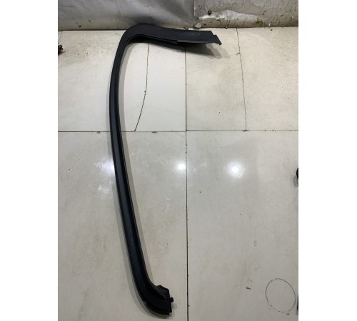 Накладка двери (задняя правая)