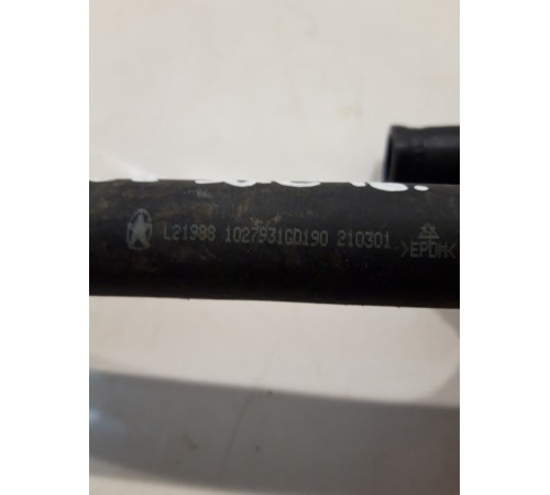 Патрубок системы охлаждения