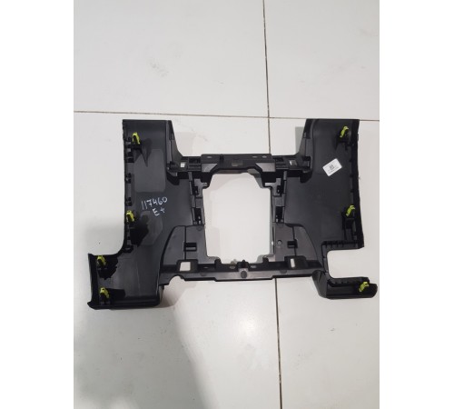 Накладка торпедо центральная