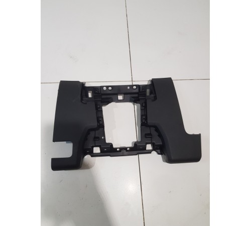 Накладка торпедо центральная