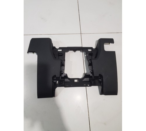 Накладка торпедо центральная