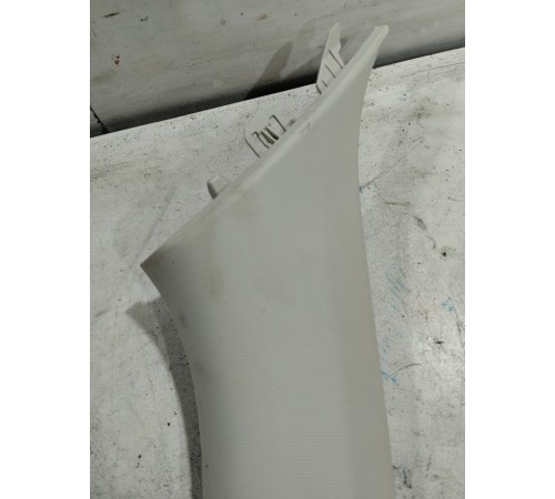 Обшивка стойки лобового стекла правая