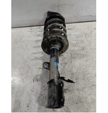 Амортизатор подвески передний правый в сборе
