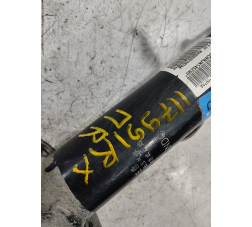 Амортизатор подвески передний правый в сборе