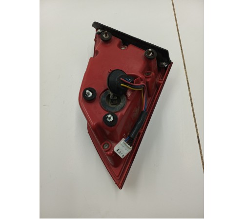 Фонарь задний внутренний левый