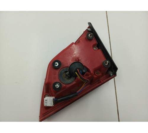 Фонарь задний внутренний левый