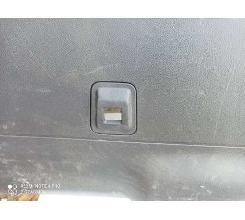 Обшивка (накладка) задней двери (крышки) багажника