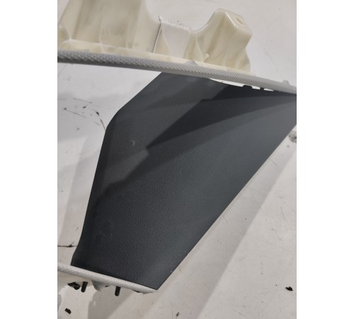 Обшивка стойки(задняя левая)