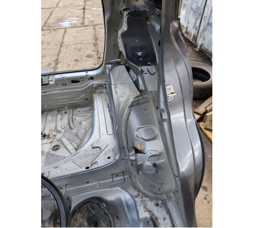 Крыло заднее левое