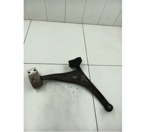 Рычаг подвески передний правый