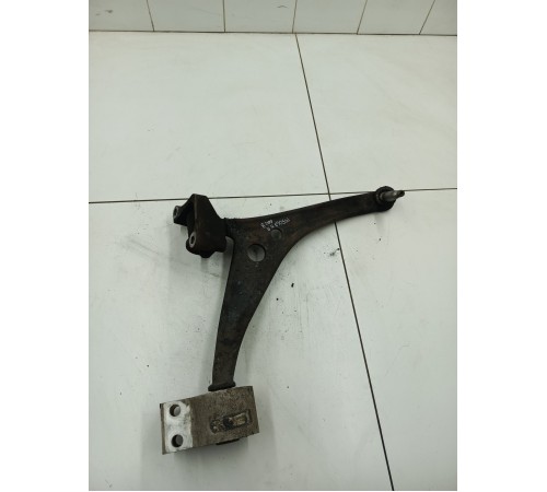 Рычаг подвески передний правый