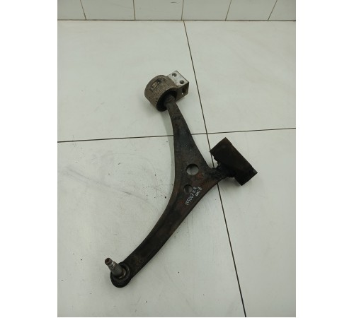 Рычаг подвески передний правый