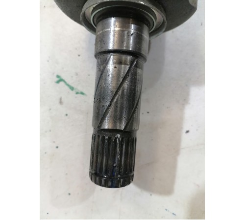 Привод (полуось) задний правый