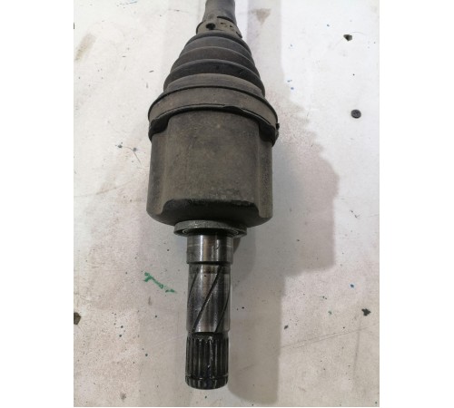 Привод (полуось) задний правый