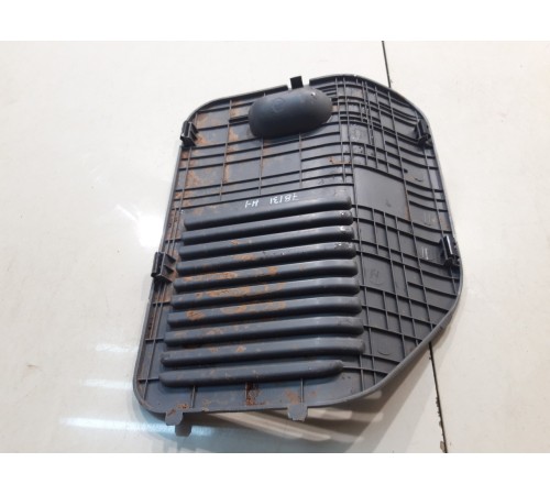 Накладка багажника (задняя, левая)