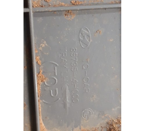 Накладка багажника (задняя, левая)