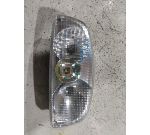 Плафон внутреннего освещения кабины правый