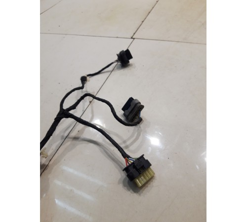 Электропроводка двери (передняя, левая)