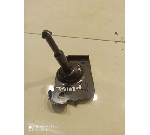 фиксатор спинки сиденья(правый)