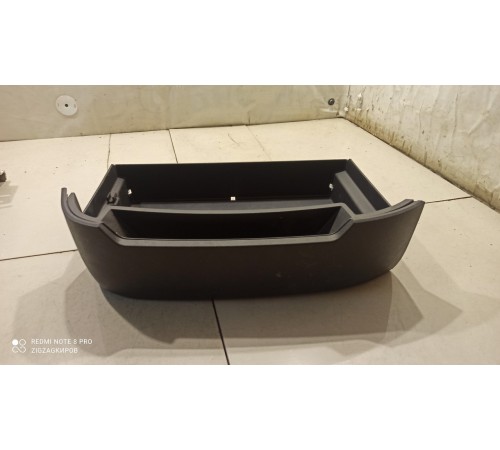 Ящик центрального бардачка нижний