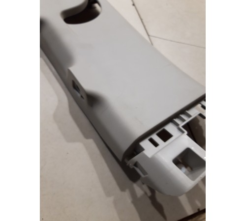 Обшивка центральной стойки(левая верхняя)