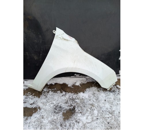 Крыло переднее правое