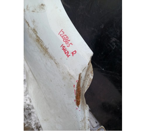 Крыло переднее правое