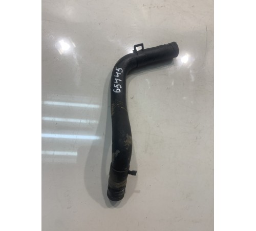 Патрубок системы охлаждения