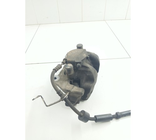 Суппорт передний правый