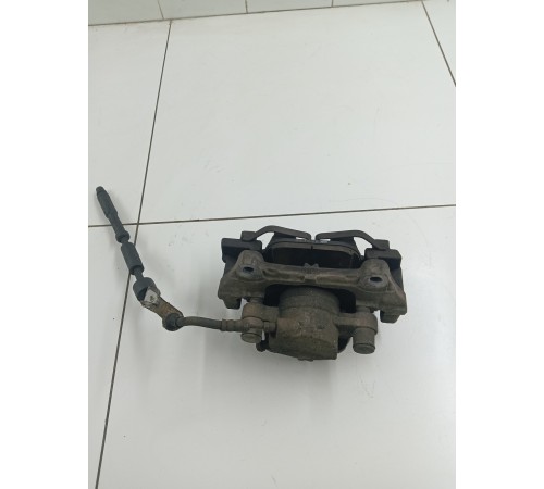 Суппорт передний правый