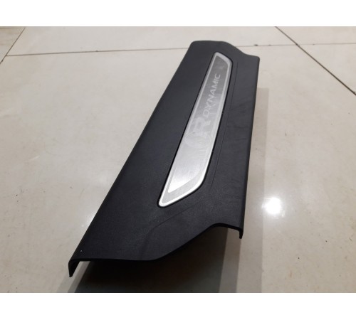 Накладка порога (передняя, левая)