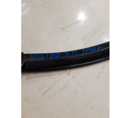 Уплотнитель стекла (задний правый наружный)