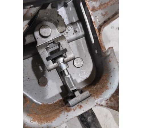 Педаль стояночного тормоза с тросом