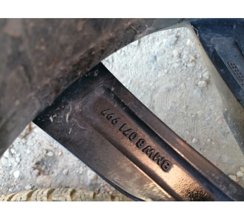 Колесо в сборе 275/45 R20